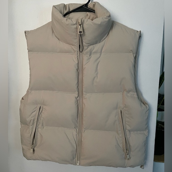Zara Beige Gilet Double faced Cropped Light Tan Puffer Vest NEW - Picture 13 of 13